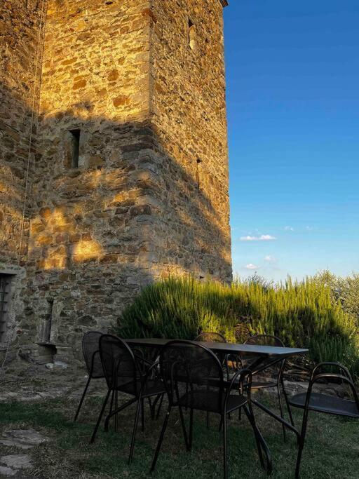 Medieval Tower In Umbria With Swimming Pool Montelagello Экстерьер фото